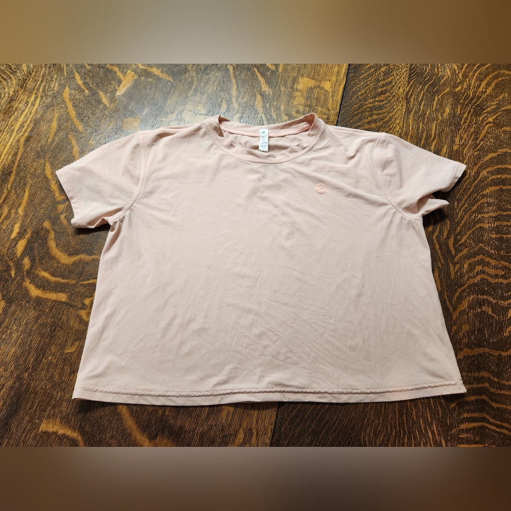 Lululemon crop top